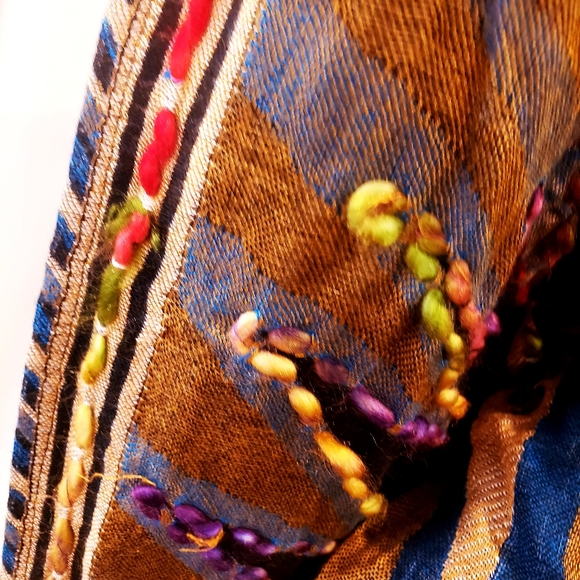 RAJ-MURIEL Thick Knit Emb. Kimono-OS-NWT - Picture 6 of 12